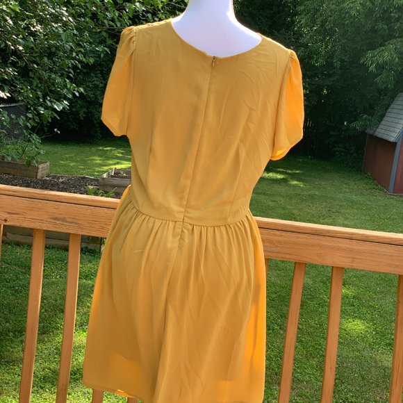 Altar’d State Comme Toi Mustard Yellow Dress Large - Picture 2 of 2